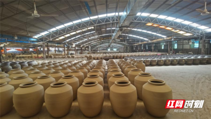 桂陽:1260℃窯火里匠心不息奏響鄉(xiāng)村振興&ldquo;奮進曲&rdquo;